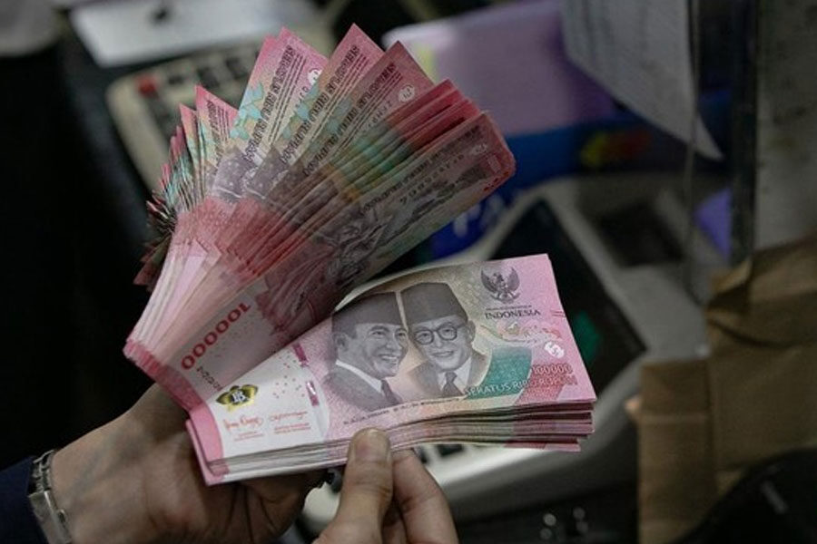 Rupiah-Kembali-Catat-Level-Terendah-Sepanjang-Sejarah-ke-Rp17.180